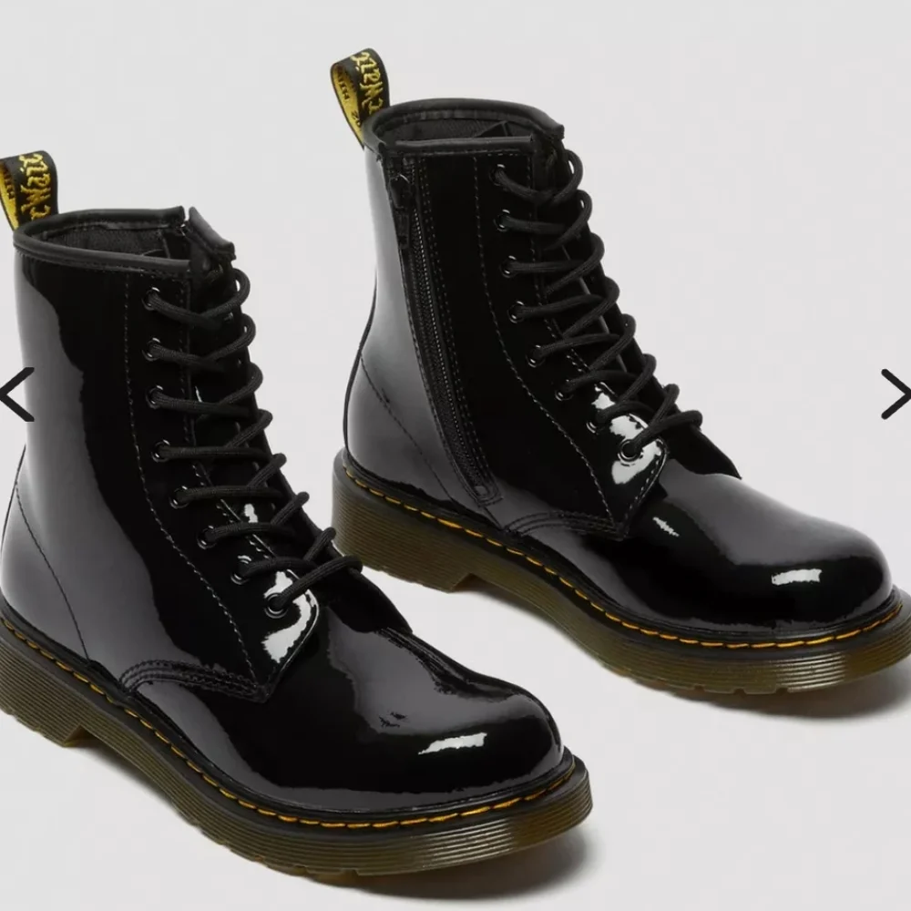 Dr. Martens 1460Y Patent Leather Lace Up Boots